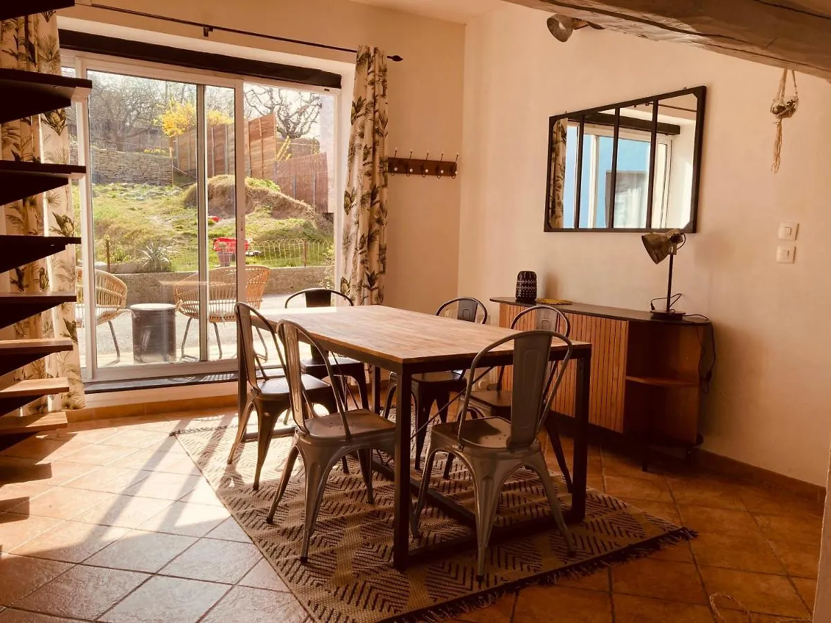 Maison En Pierre De70 M2 Au Coeur D'Un Hameau Seyssel France