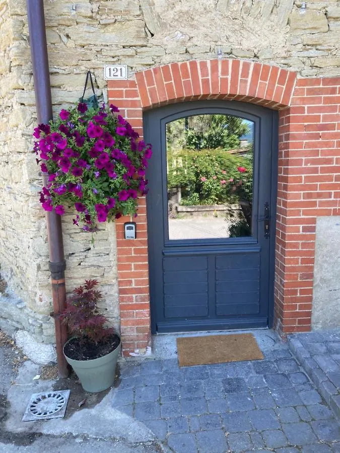 Holiday home Maison En Pierre De70 M2 Au Coeur D'Un Hameau Seyssel France